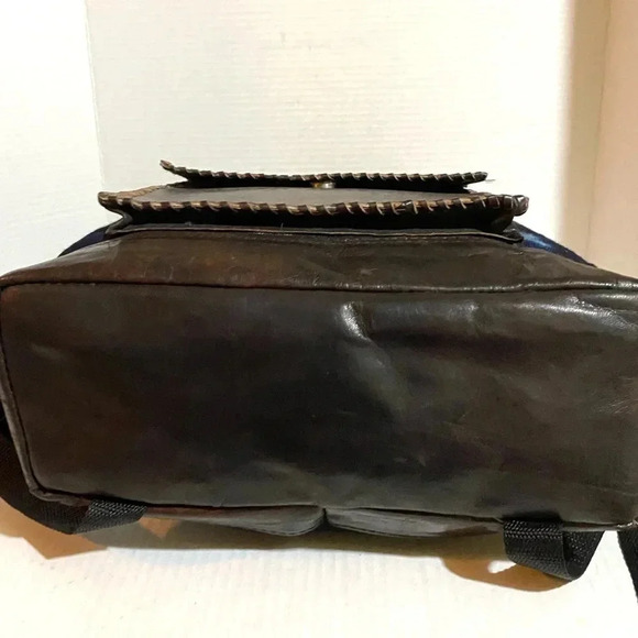 Handmade unisex mud cloth leather backpack - Picture 5 of 6